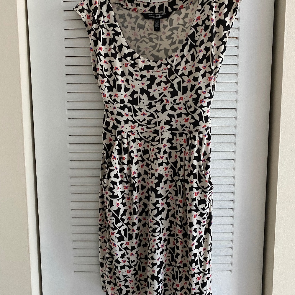 Diane von Furstenberg exclusively for Neiman Marcus TARAN Dress Size 10